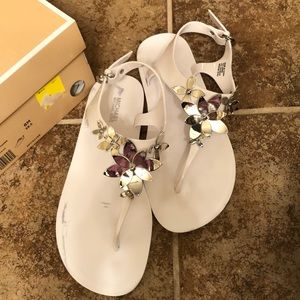 NEW WHITE MICHAEL MICHAEL KORS JELLY SANDALS